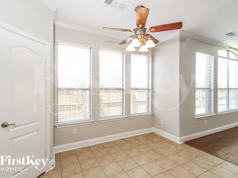9752 Forney Trl — Photo 6