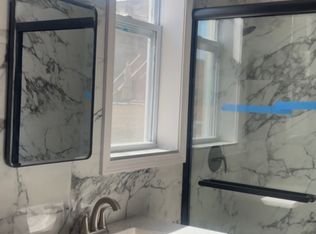 3240 S Halsted St #2F, Chicago, IL 60608