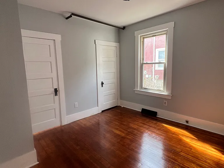 353 Broad St #1 — Photo 3