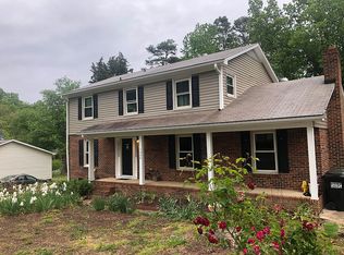 3220 Waterford Dr, Jamestown, NC 27282