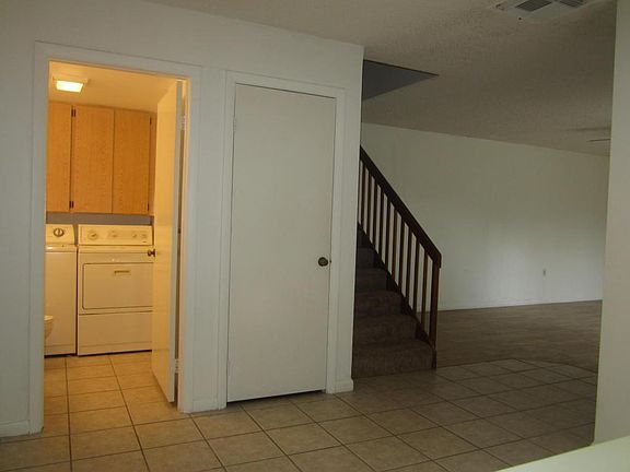 5th image of 608 Green Springs Pl
