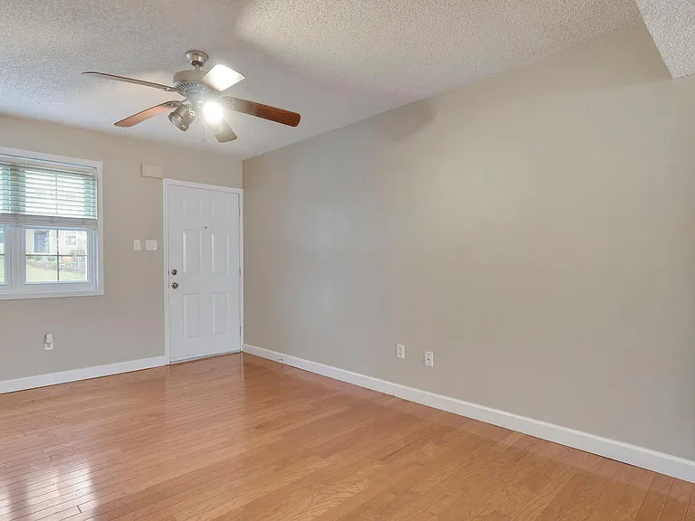 9108 Eager Rd — Photo 11
