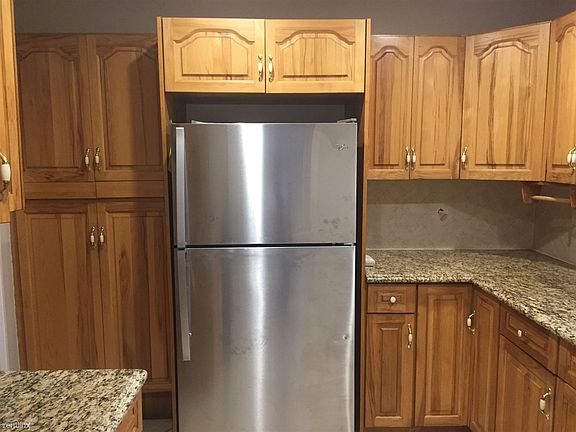 6B84AA2E-7FE5-42D3-A9AF-ECA2D3219EF1