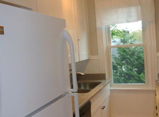 9 12th St #2, Providence, RI 02906