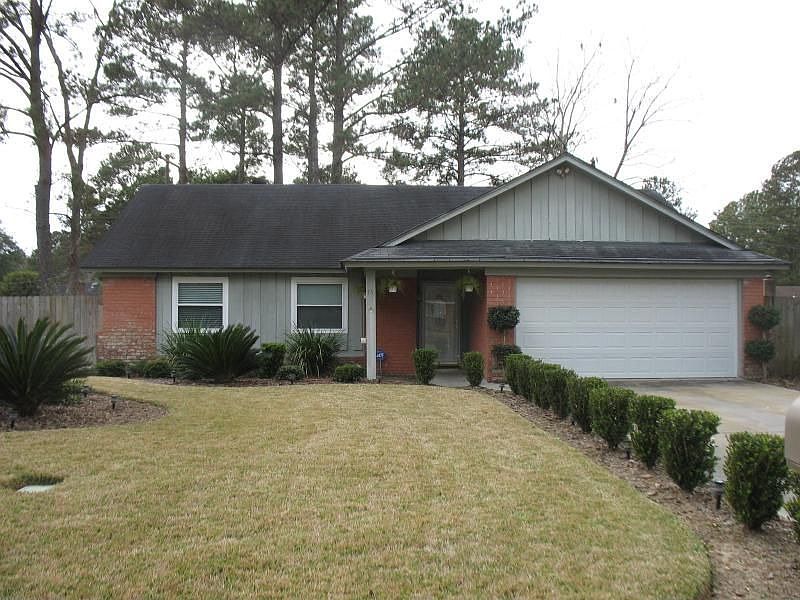 2nd image of 15 Oxford Ct