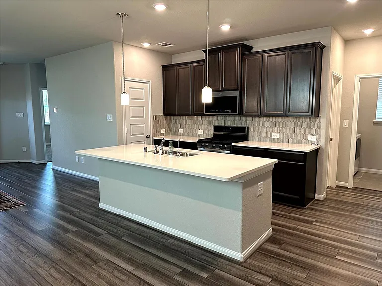 7072 Silverleaf Oak St — Photo 3