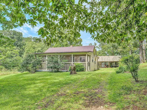715 Primrose Rd, Boones Mill, VA 24065