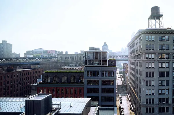 Sold by Sotheby's International Realty | media 9