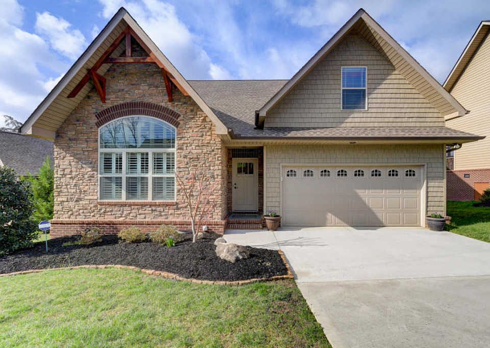 1st image of 8109 Villa Grande Ln