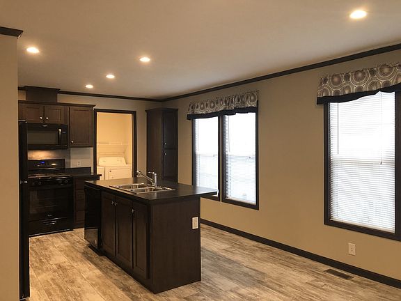 4th image of 20475 Foster Dr #84