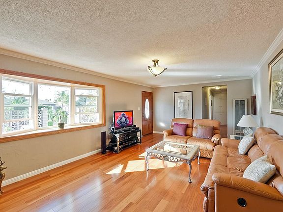 5th image of 3179 Mattos Ave