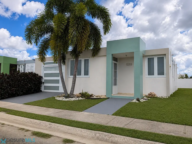 S23 Calle 10 Salinas Pr — Photo 3