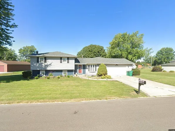 1494 Oriole Dr, Galesburg, IL 61401