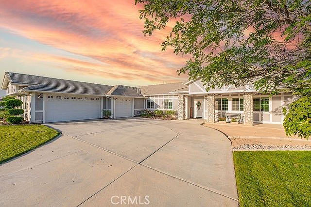 1st image of 36884 Hidden Trail Ct