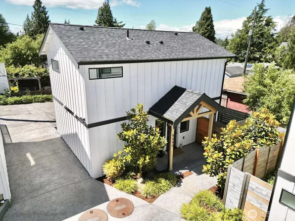 8449 18th Avenue SW, Seattle, WA 98106