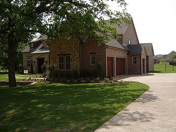 3rd image of 2209 Bella Lago Dr