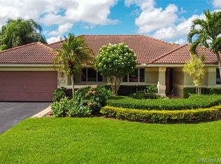 2115 SW 97th Ln, Davie, FL 33324