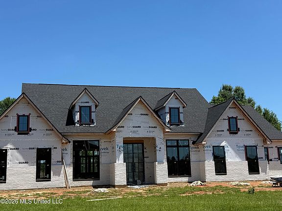 4th image of 530 N Hill Dr
