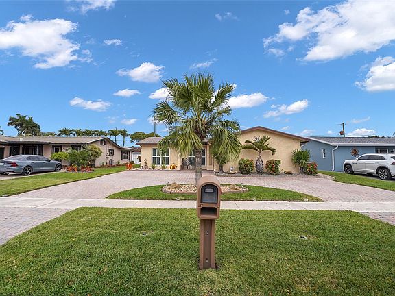 3rd image of 11361 NW 39th Street