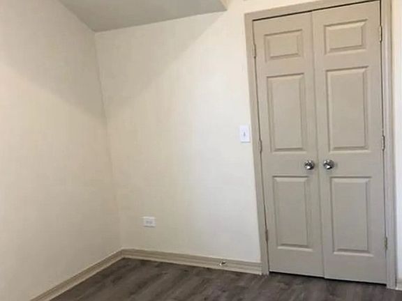 5th image of 5905 S La Salle St #1