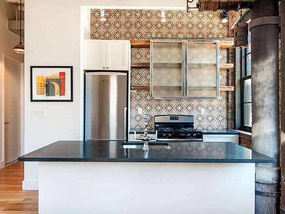 3rd image of 103 N 10th St #5C1