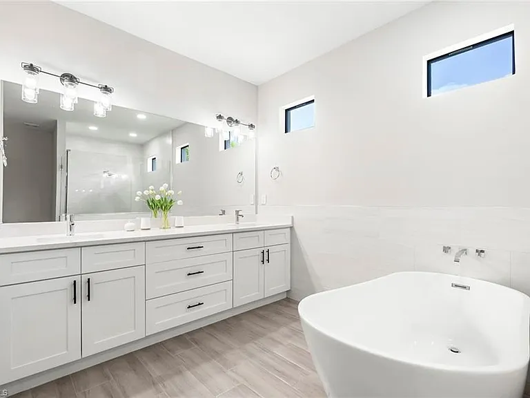 4600 Key Largo Ln — Photo 22
