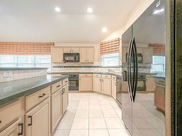 134 E Foxbriar Forest Cir — Photo 23