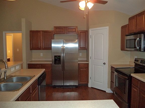 3rd image of 3819 Boyd Walters Ln