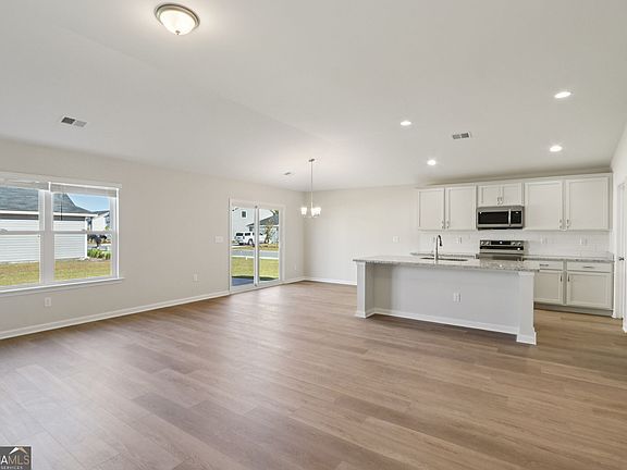 4th image of 129 Lakeview Pines Way