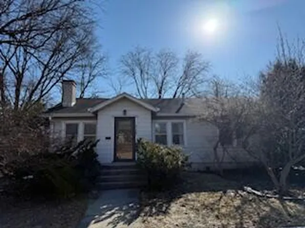 2138 Hughes Ave, Ames, IA 50014