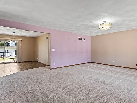 4th image of 578 7th Ave SW