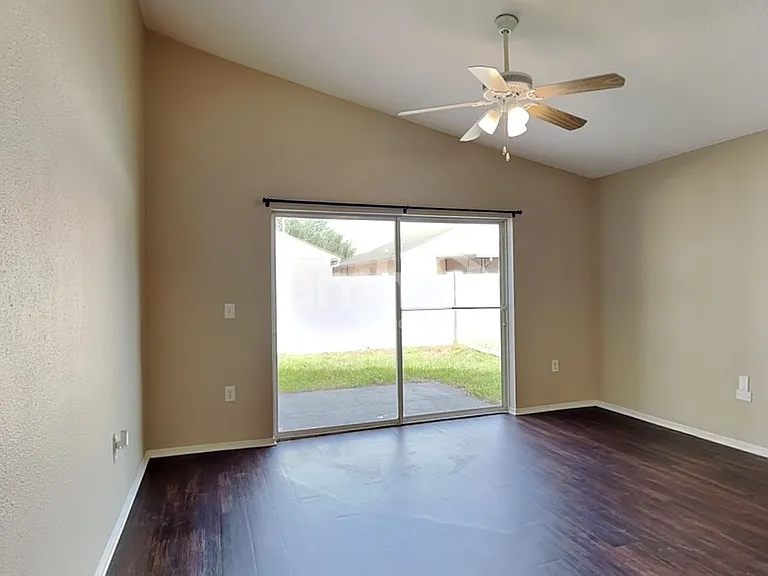 2325 Ole Hickory Dr — Photo 6
