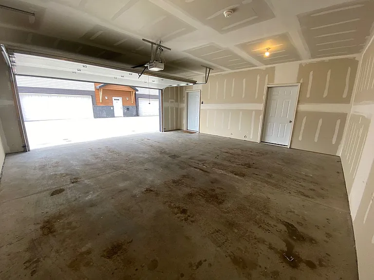 707 10th Ave N #2 — Photo 16