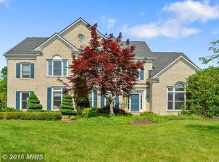 10400 Sandringham Ct, Potomac, MD 20854