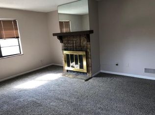 6207 NW Casper Dr APT A, Parkville, MO 64152