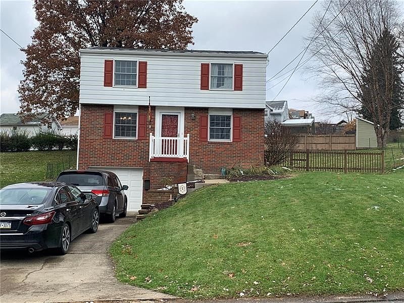 Welcome home to 2804 West Munroe!