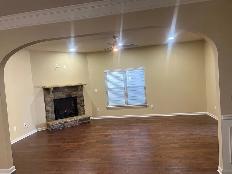 223 Heatherwood Ln — Photo 6