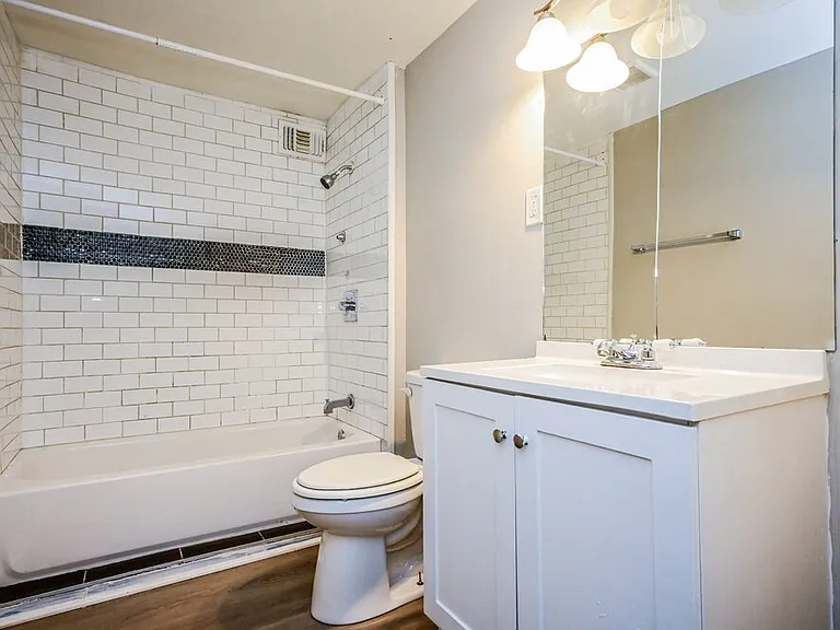 1175 McDaniel St SW — Photo 10