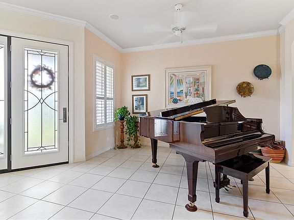 4th image of 2441 Laurel Glen Dr