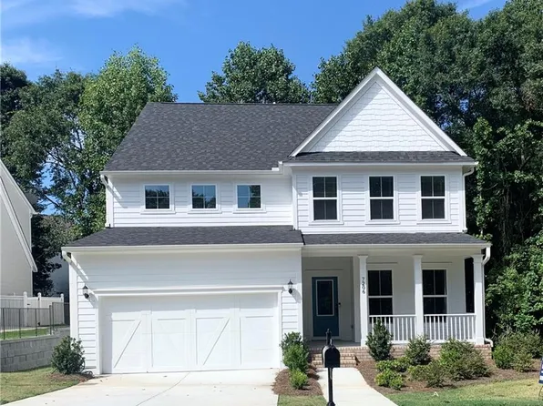 7206 Grand Reunion Dr, Hoschton, GA 30548