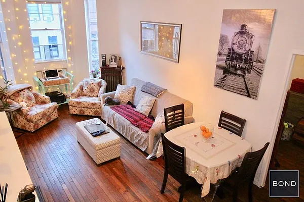 Rented by Bond New York | media 27