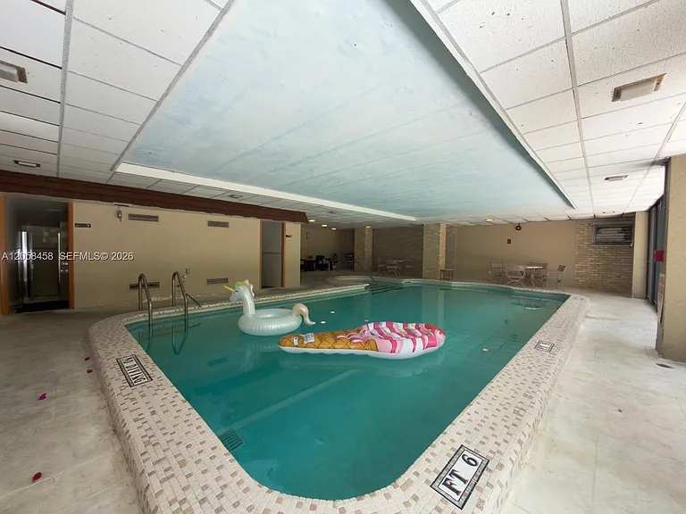 1800 Collins Ave #3H — Photo 32