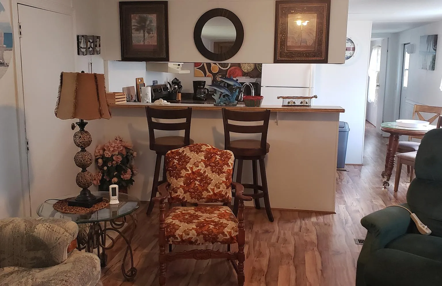 2 bed, 840 sqft, $850 — Photo 4