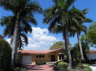 14161 Leaning Pine Dr, Miami Lakes, FL 33014