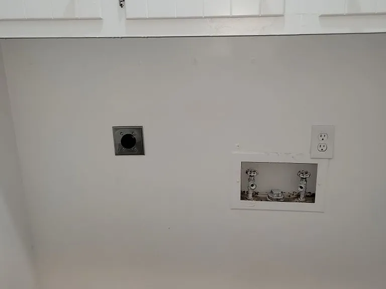 205 Forest View Ct — Photo 16