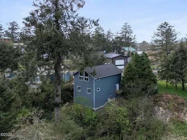 34635 Hill St, Pacific City, OR 97135