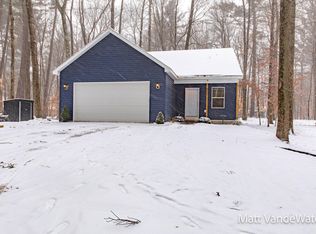 6771 E Four Seasons Dr, Newaygo, MI 49337