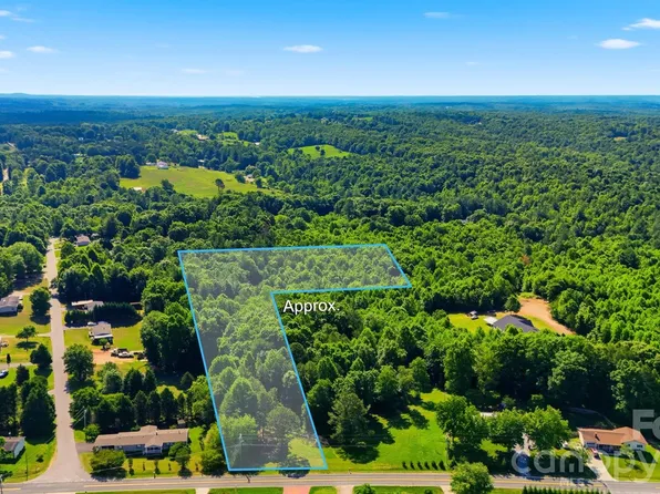 Deal Mill Rd, Hudson, NC 28638