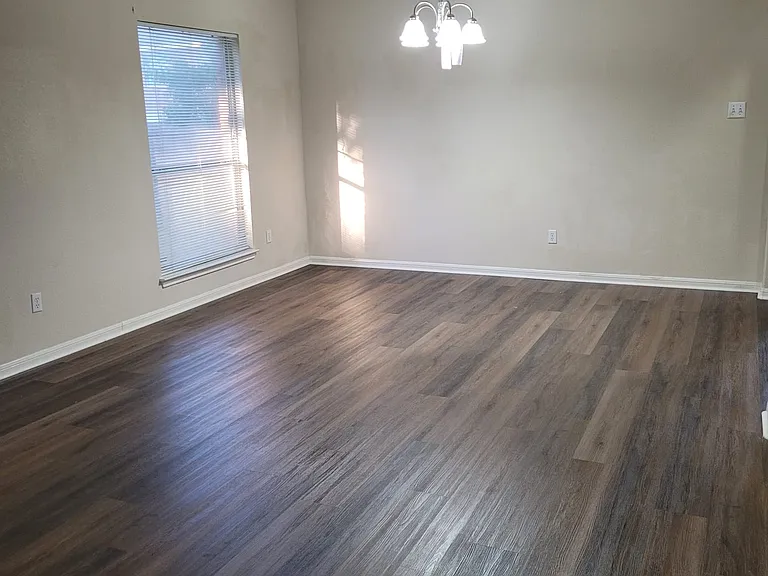 3733 Eagles Nest St — Photo 4
