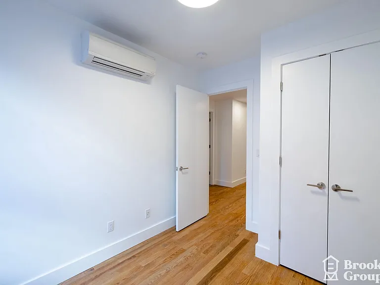 435 De Kalb Ave #4R — Photo 13